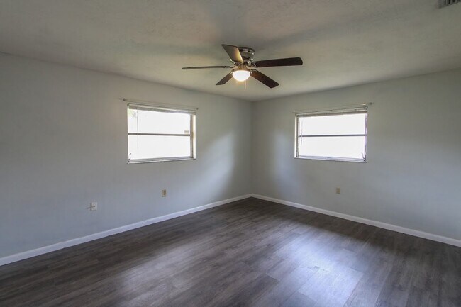 Building Photo - Welcome Home!