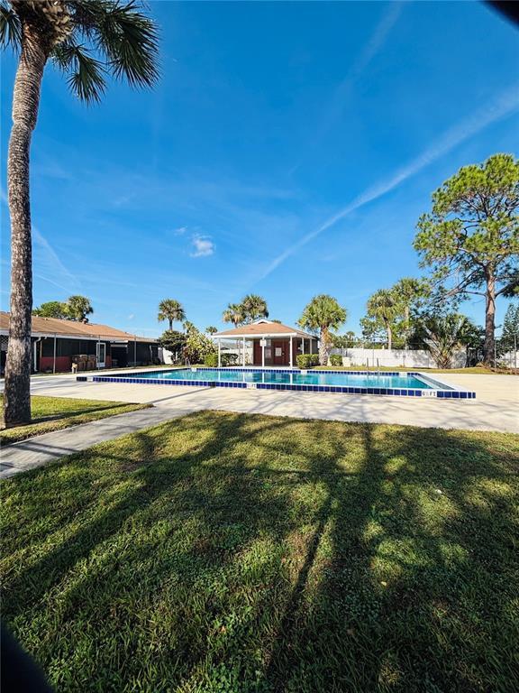 Building Photo - 28 Las Palmas Way