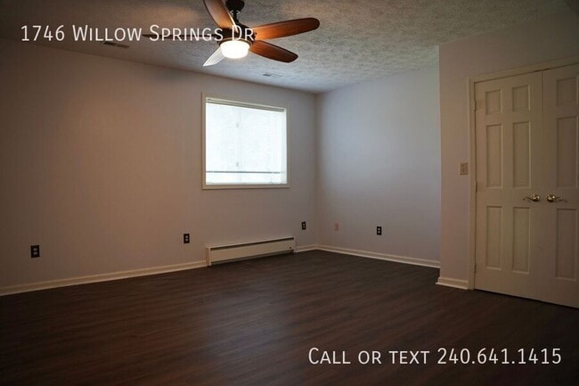 Building Photo - 1746 Willow Springs Dr