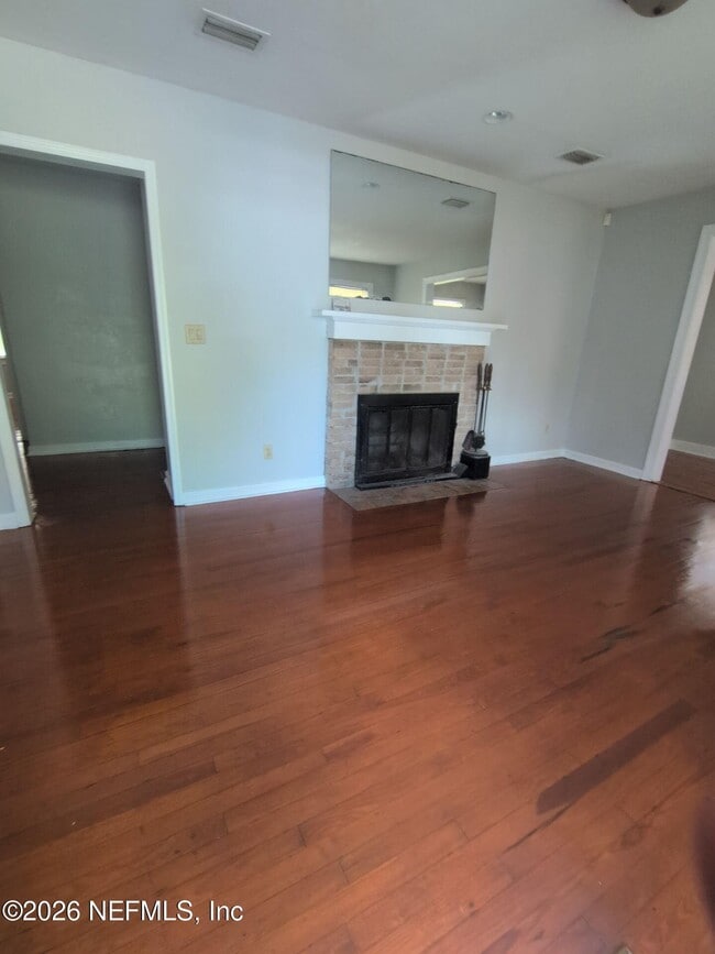 Building Photo - 2414 Prospect St