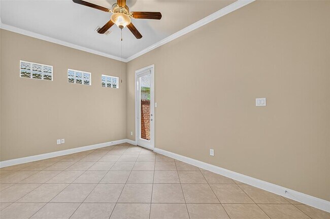 Building Photo - 4435 Calvet Forest Dr