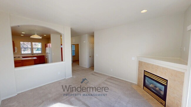 Building Photo - 1158 SE Surita Ct