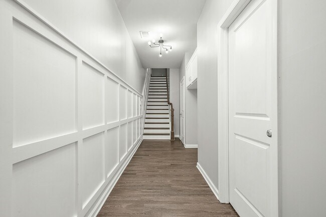 Building Photo - 772 Aerial Way