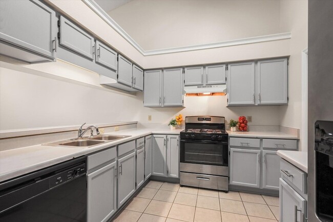 Building Photo - 3588 Wexford Ct