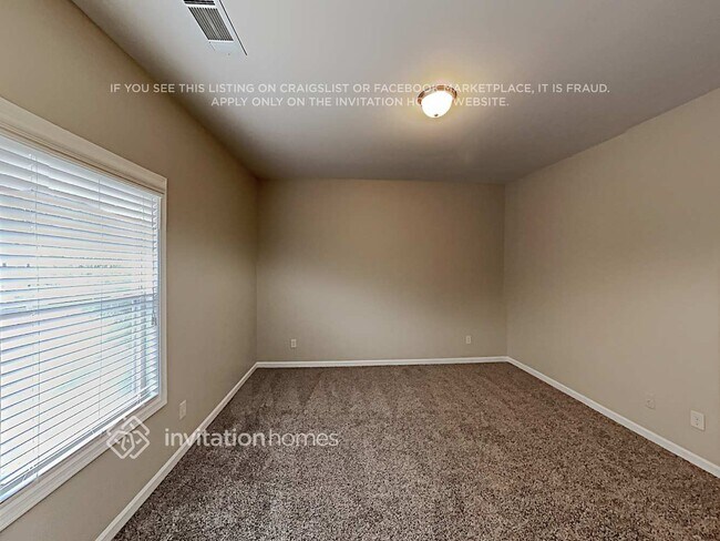 Building Photo - 9049 Lexington Ct