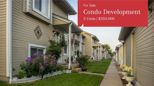 Primary Photo - Gold Coast Townhomes 5 unit condo