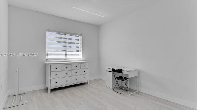 Building Photo - 15817 SW 138th Terrace