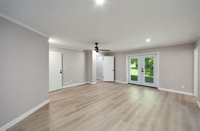 Building Photo - 90 Shaw Ln