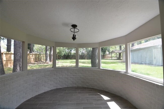 Building Photo - 19118 Challe Cir W