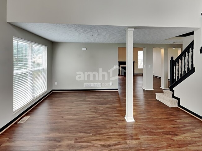 Building Photo - 595 Tall Oaks Dr