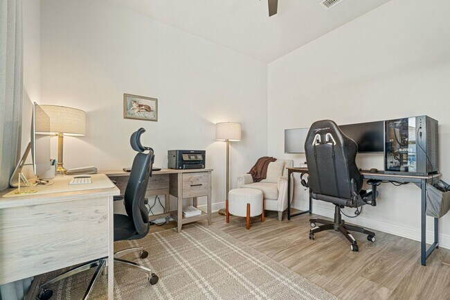 Building Photo - Modern Comfort Meets Scenic Serenity – 4 B...