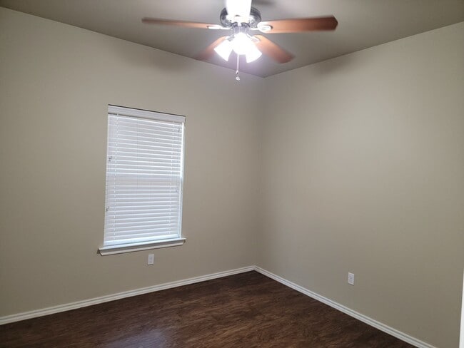 Building Photo - Awesome 3/2/2 in Foxridge - Cooper Schools