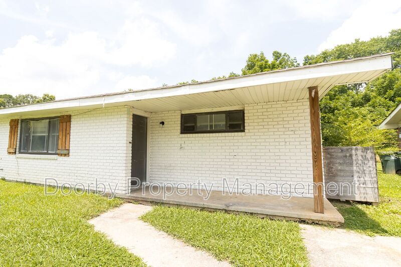 Primary Photo - 5033 Cameron Ln
