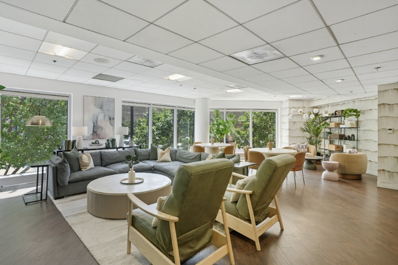 Building Photo - 279 N Canal St