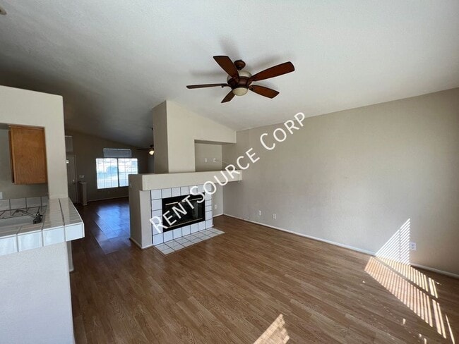 Building Photo - 3424 Amber St