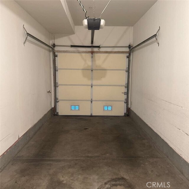 Building Photo - 258 Coral Rose