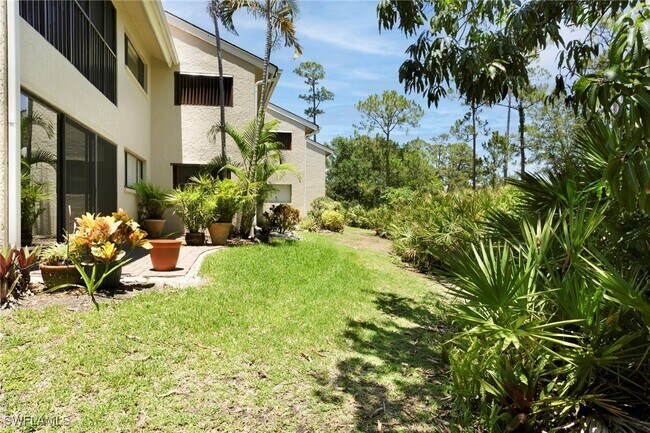 Building Photo - 15400 Cedarwood Ln