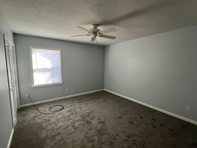 Building Photo - 301 Choctaw Rd