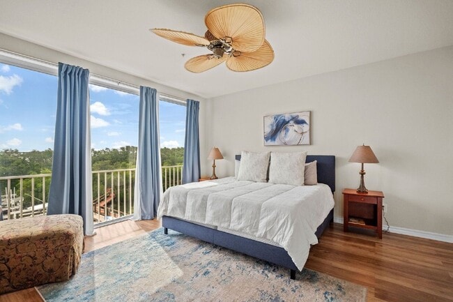 Building Photo - 1593 Pinellas Bayway S