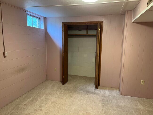 Building Photo - 328 East King Street-Home with loads of space