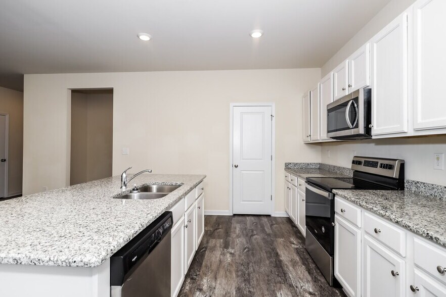 Building Photo - 520 Overo Dr