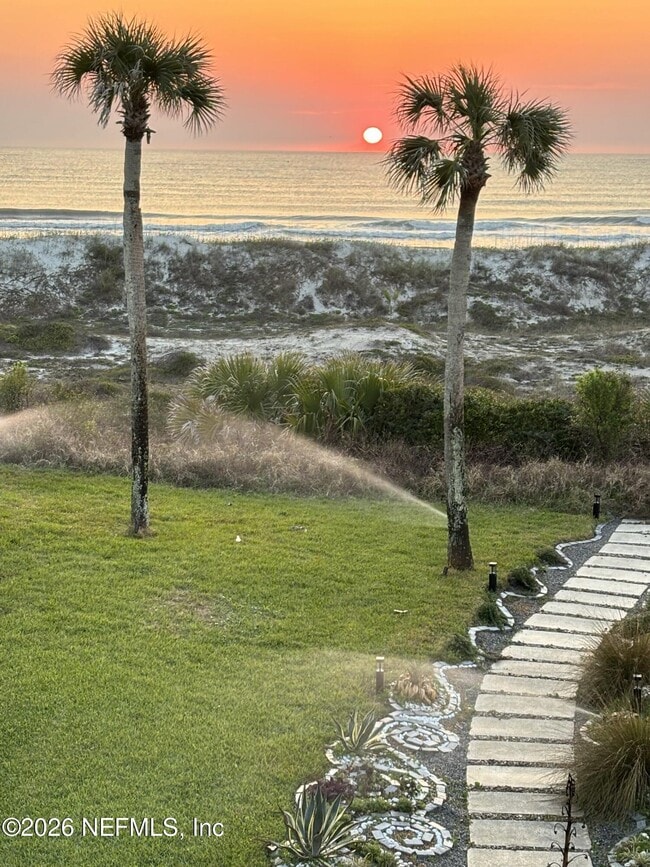 Building Photo - 2337 Seminole Rd