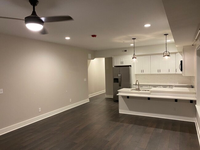 Building Photo - 4317 Holly St