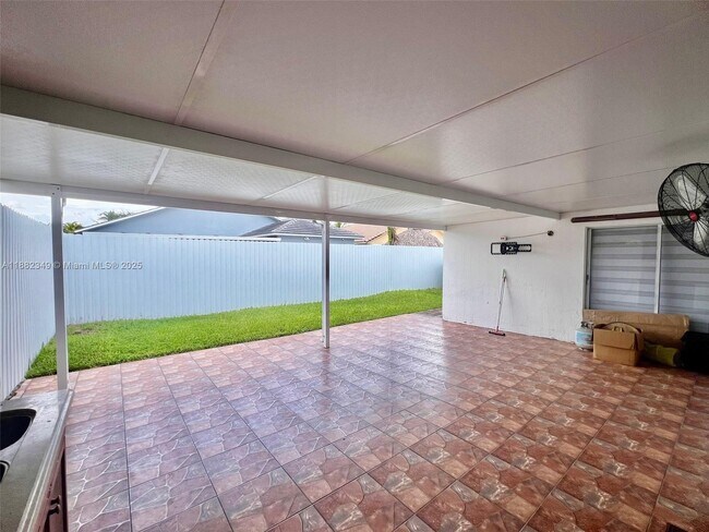 Building Photo - 14351 SW 168th Terrace