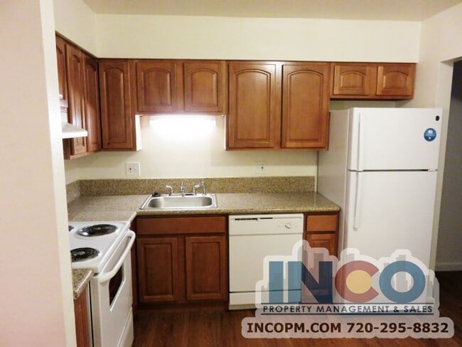 Building Photo - 1909 S Depew St