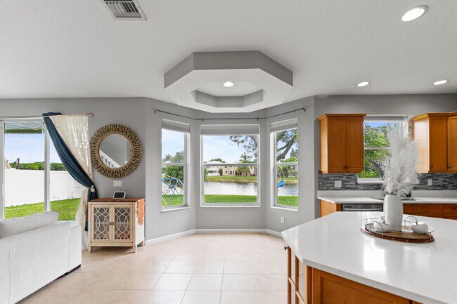 Building Photo - 2253 Balsan Way