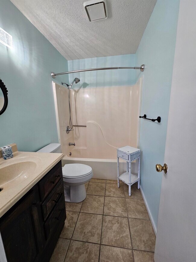 Building Photo - 4489 Little River Inn Ln