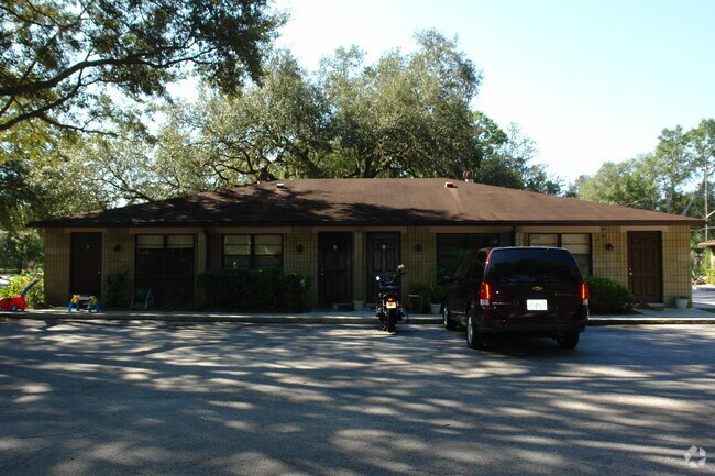 Primary Photo - 4524 NW 23rd Ave