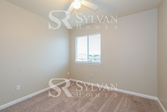 Building Photo - Coming HOME never felt so good!