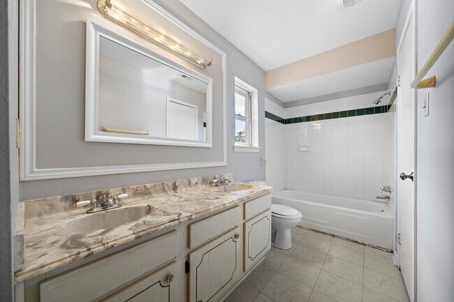 Building Photo - 7014 Woodfern Dr