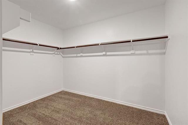 Building Photo - 314 Red Oak Dr