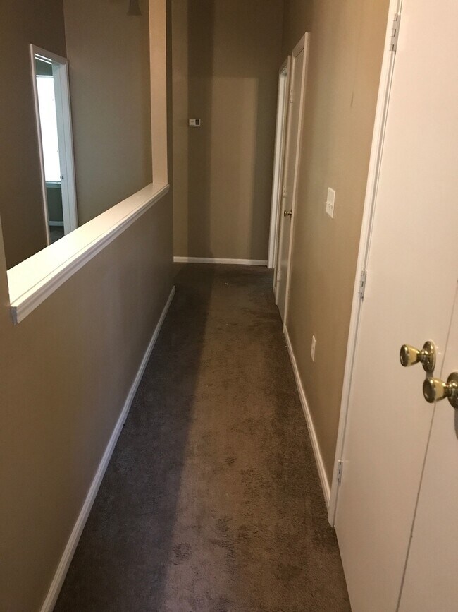 Building Photo - College Station - 3 Bedroom, 2.5 Bath Town...