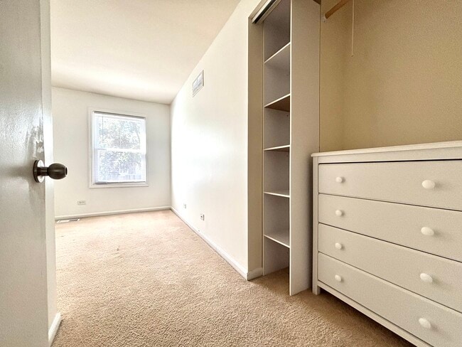 Building Photo - 2165 Greystone Pl