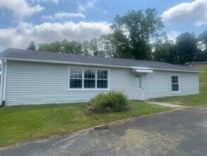 Building Photo - Great one level home in a perfect Tri-Citi...