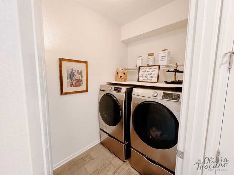 Building Photo - 1078 Persimmon Dr