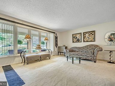 Building Photo - 1131 Haral Pl