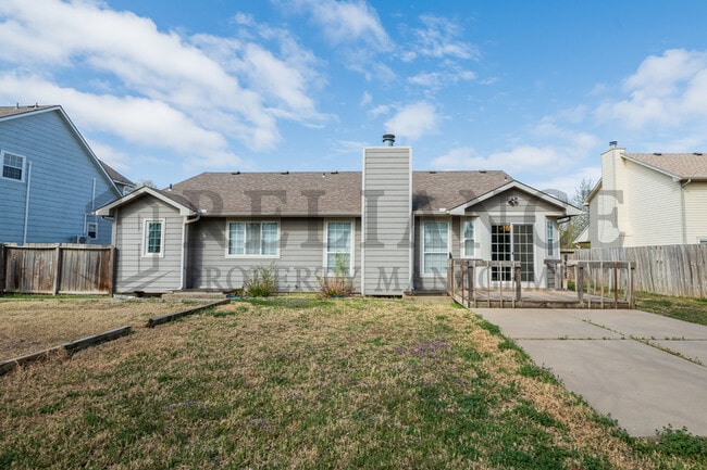 Building Photo - 3826 N Cranberry St