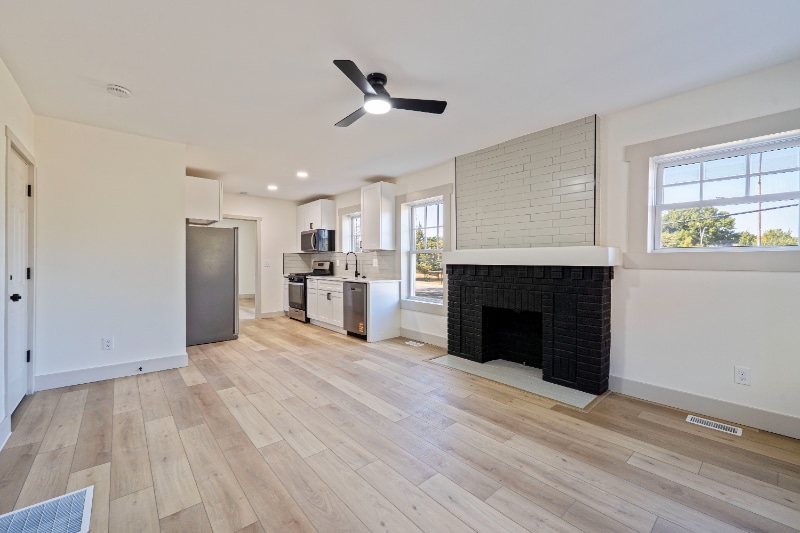 Building Photo - 605-607-607 S Champion Ave