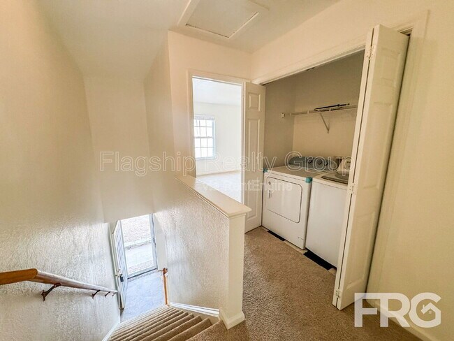 Building Photo - 4270 Williamsbrook Ln