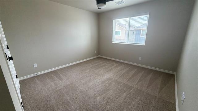 Building Photo - 909 Blossom Ln