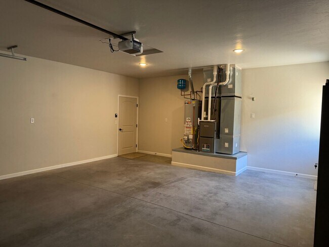 Building Photo - 212 Monitor Mesa Ct