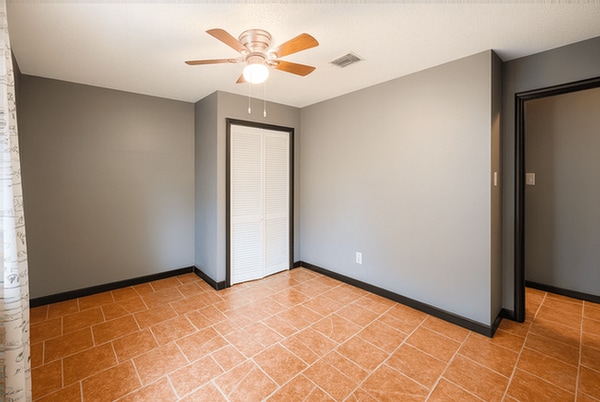 Building Photo - 23431 Prairie Bird Dr