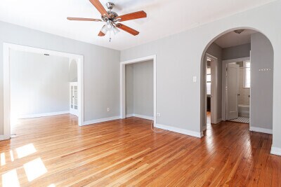 Building Photo - 544 W Surf St