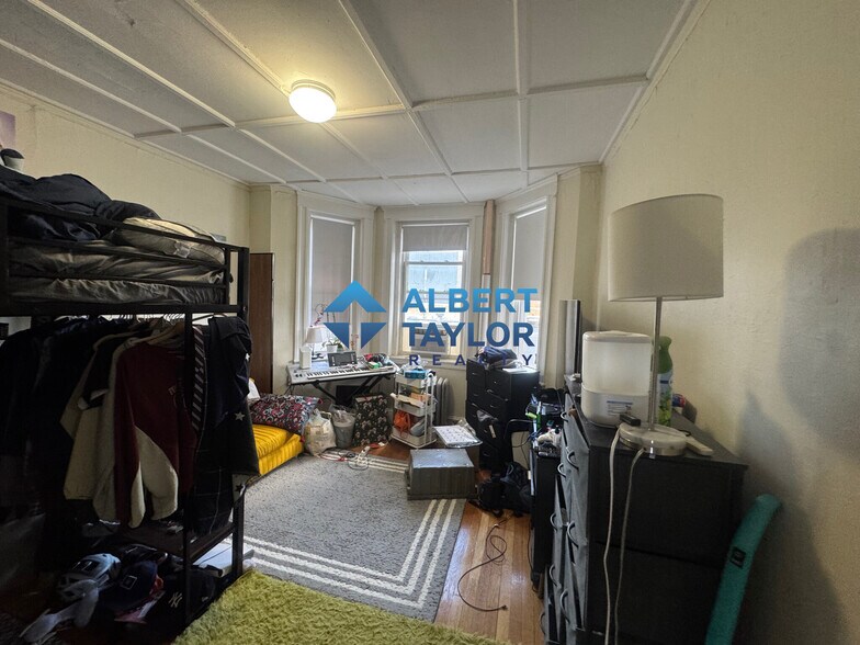 Building Photo - 1177 Boylston St