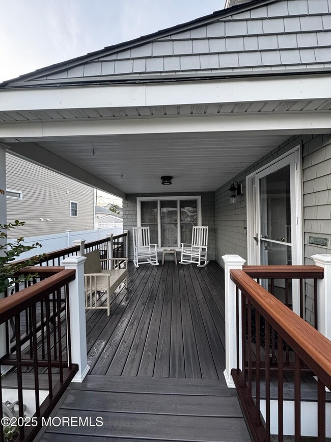 Building Photo - 106 Surf Dr