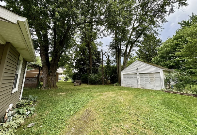 Building Photo - 71 Rowland Ave